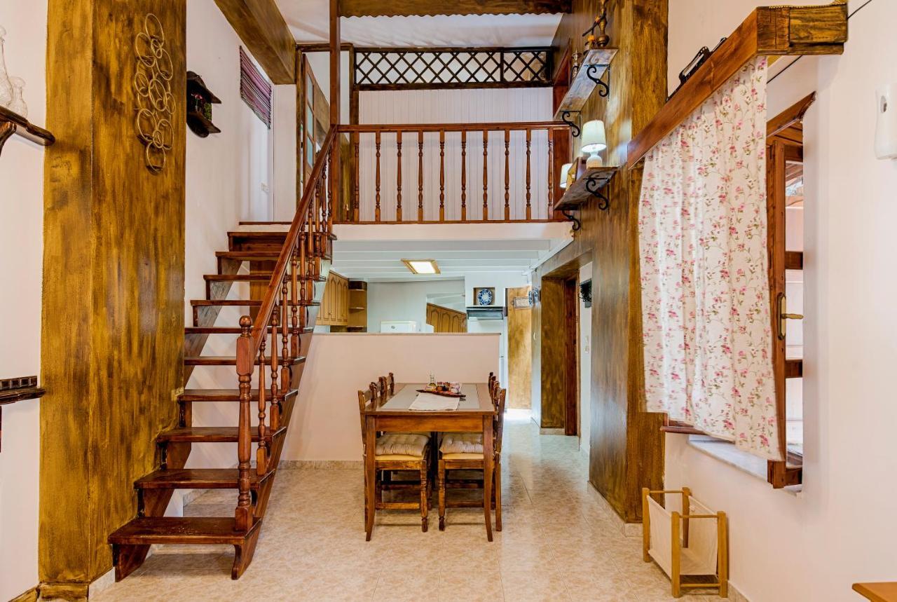 Hara'S Traditional Detached House In Malona Malona Village Exterior foto