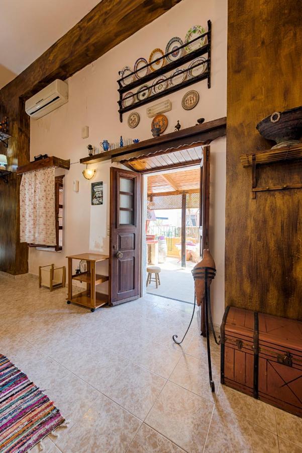 Hara'S Traditional Detached House In Malona Malona Village Exterior foto